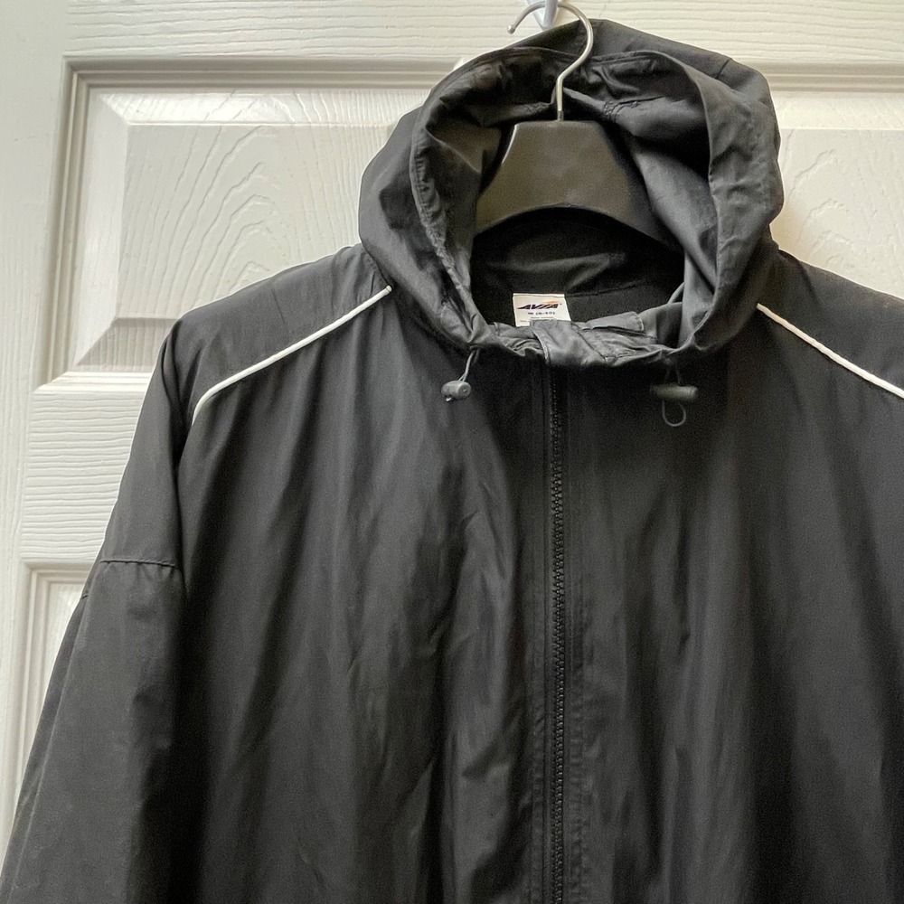 Avia‎ Women's Medium Black Long Sleeve Full Zip Athletic Long Jacket Windbreaker